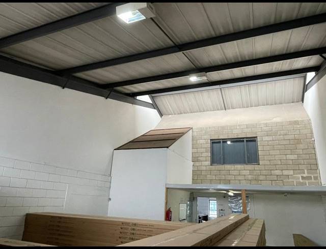 INDUSTRIAL PROPERTY TO RENT IN HENNOPSPARK